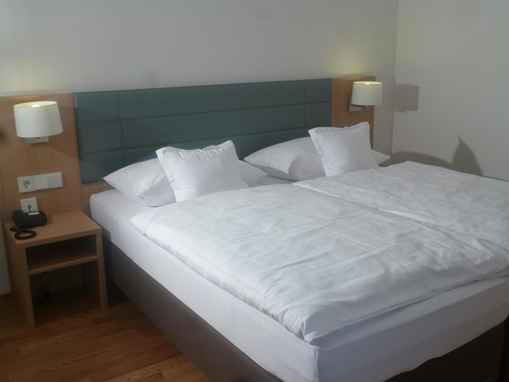 Hotel Seepark Garni Uberlingen Quarto foto